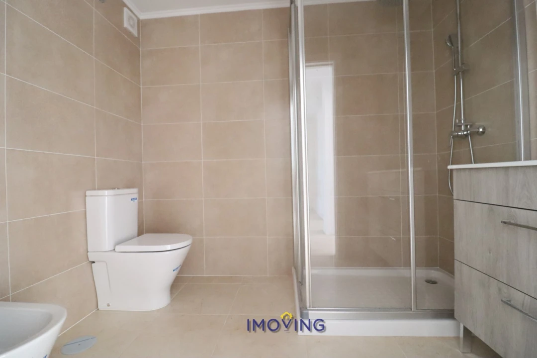 Apartamento T2 para Venda em Barreiro e Lavradio Foto 17