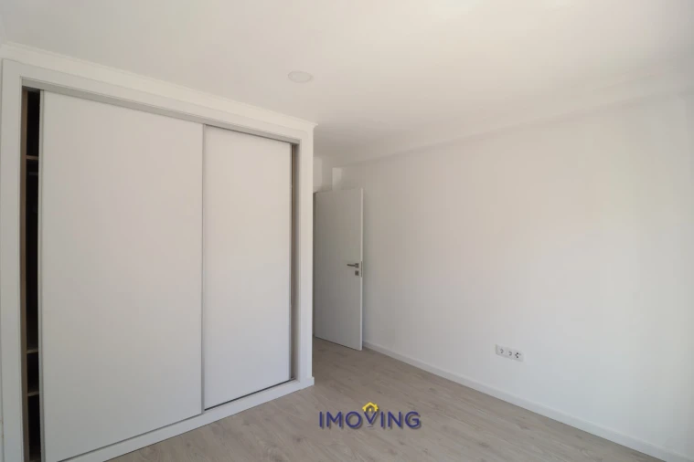 Apartamento T2 para Venda em Barreiro e Lavradio Foto 10