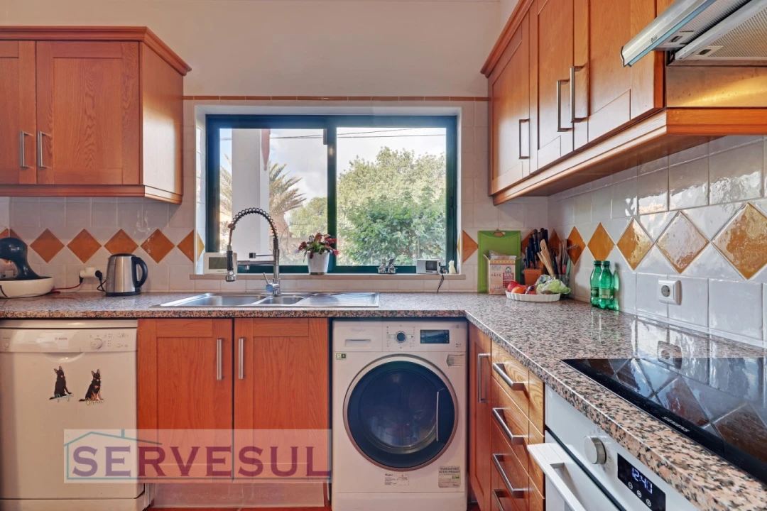 Moradia T3 para Venda em Silves Foto 5