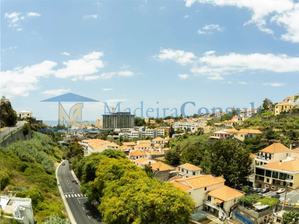 Apartamento T6 para Venda em Funchal (São Pedro) Foto 1