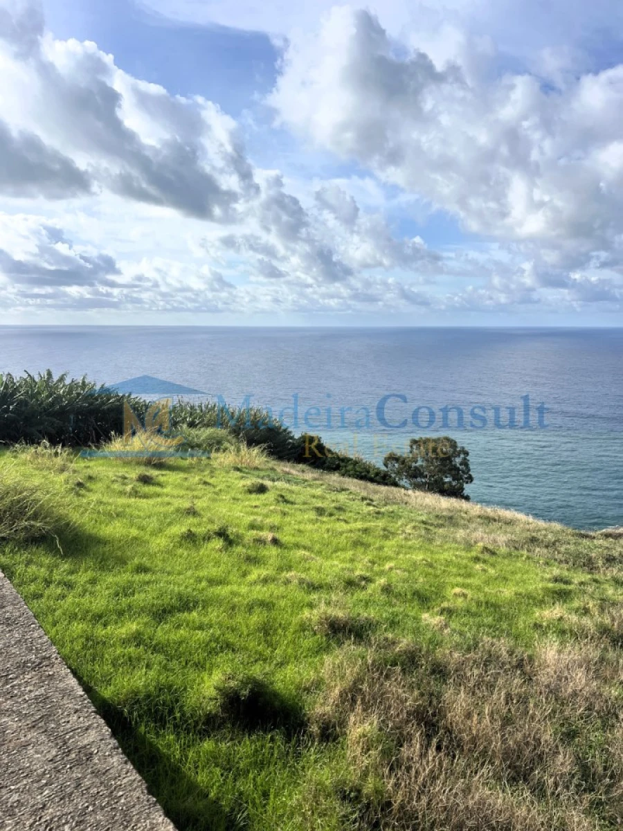 Terreno para Venda em Calheta Foto 4