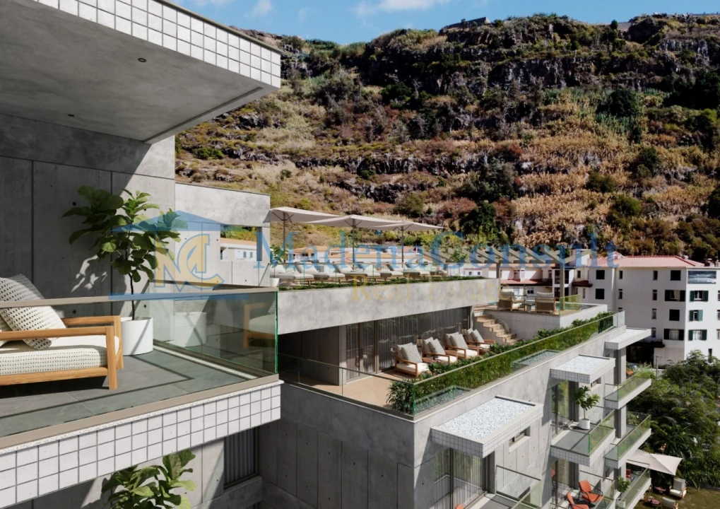 Apartamento T1 para Venda em Ribeira Brava Foto 2