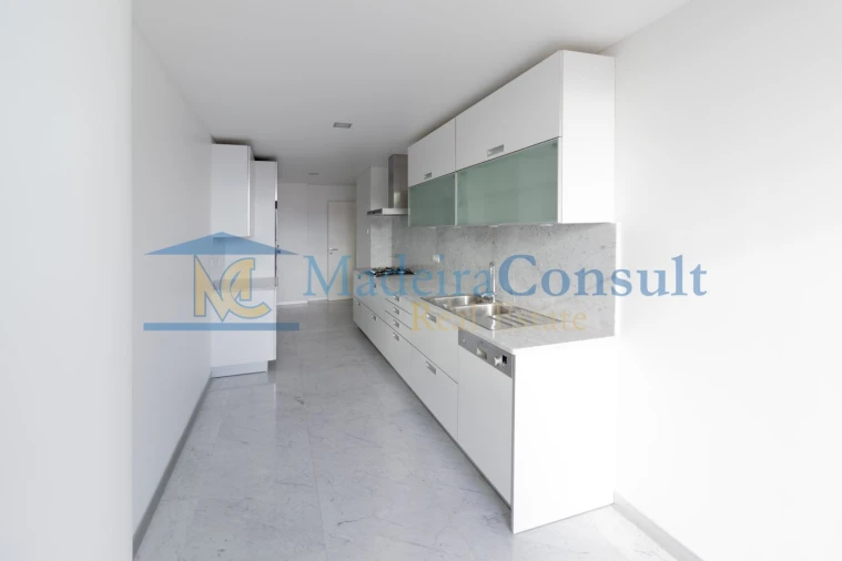 Apartamento T4 para Venda em Funchal (Se) Foto 8