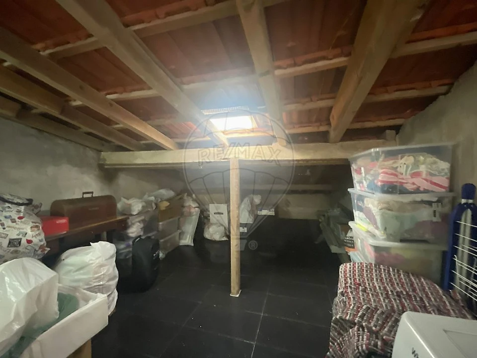 Apartamento T3 para Venda em Carnaxide e Queijas Foto 33