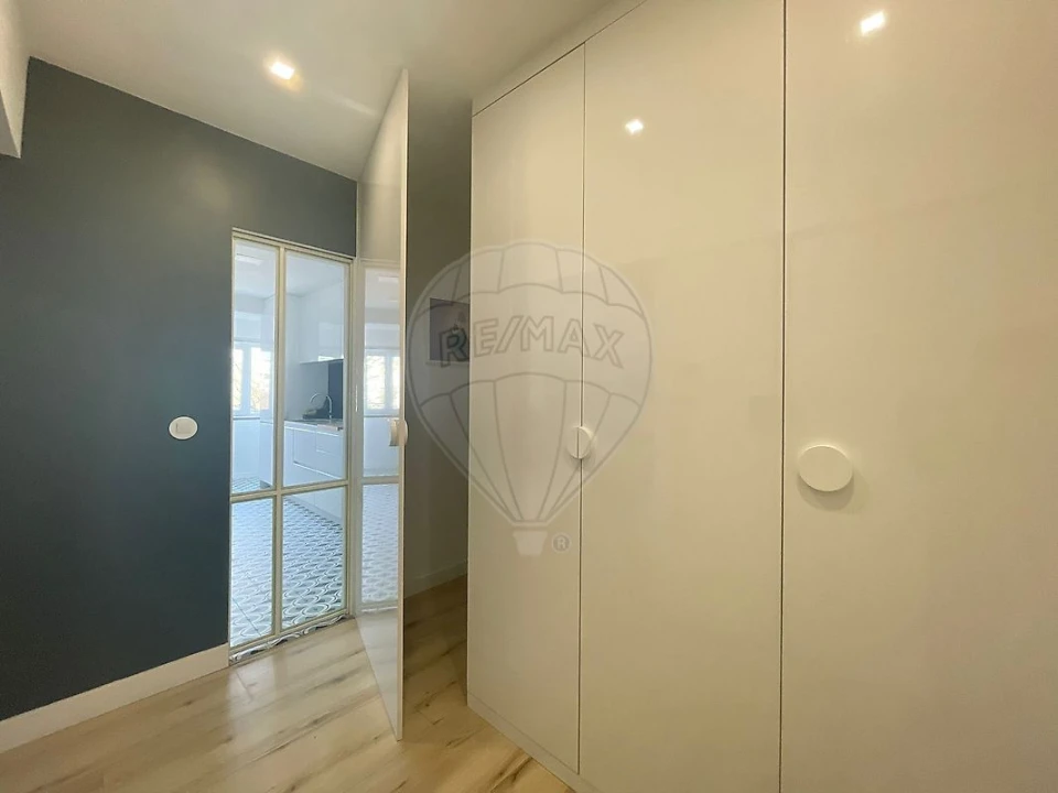 Apartamento T3 para Venda em Carnaxide e Queijas Foto 14