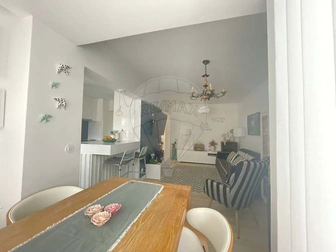 Apartamento T3 para Venda em Carnaxide e Queijas Foto 13