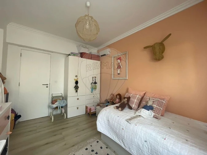 Apartamento T3 para Venda em Carnaxide e Queijas Foto 23