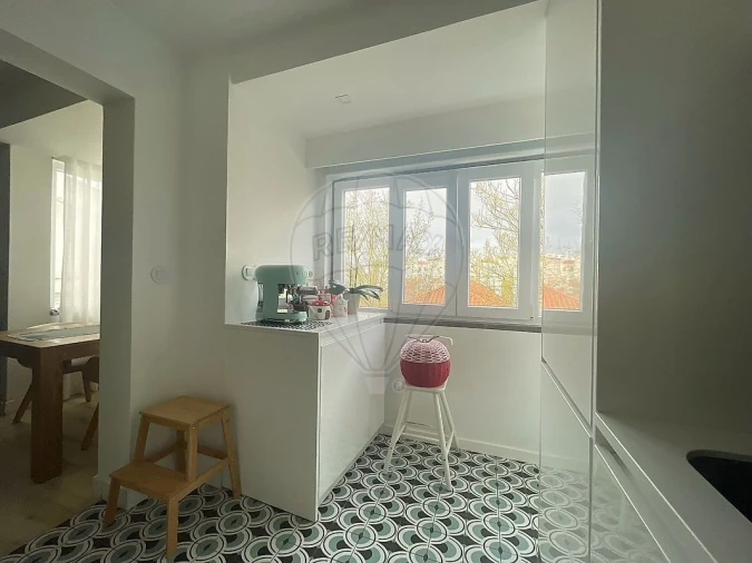 Apartamento T3 para Venda em Carnaxide e Queijas Foto 5