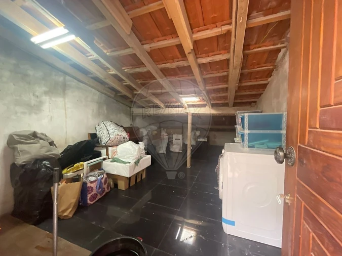 Apartamento T3 para Venda em Carnaxide e Queijas Foto 32