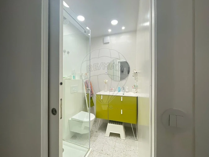 Apartamento T3 para Venda em Carnaxide e Queijas Foto 28