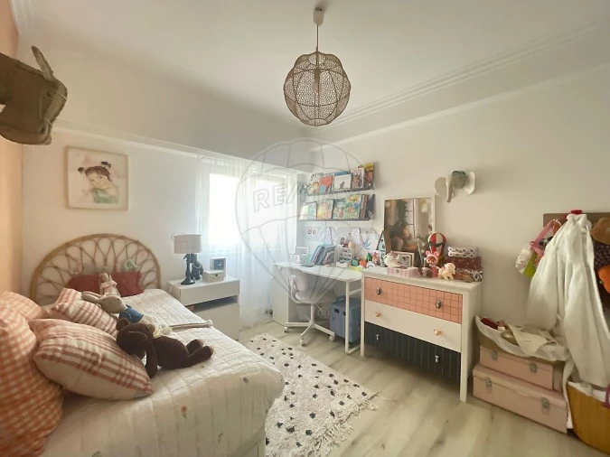 Apartamento T3 para Venda em Carnaxide e Queijas Foto 22