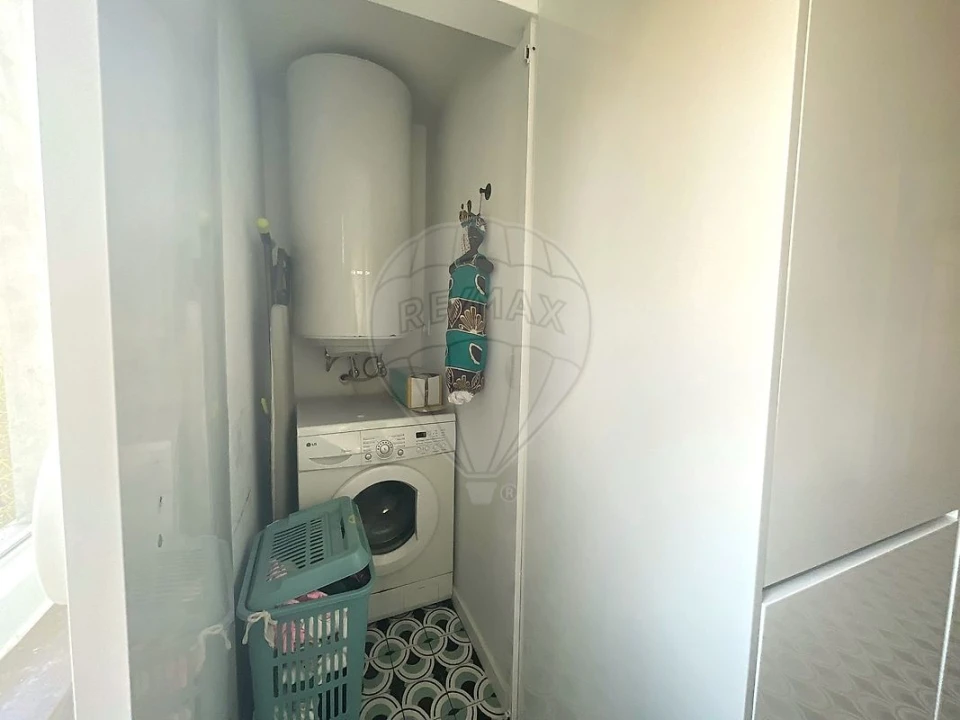 Apartamento T3 para Venda em Carnaxide e Queijas Foto 9