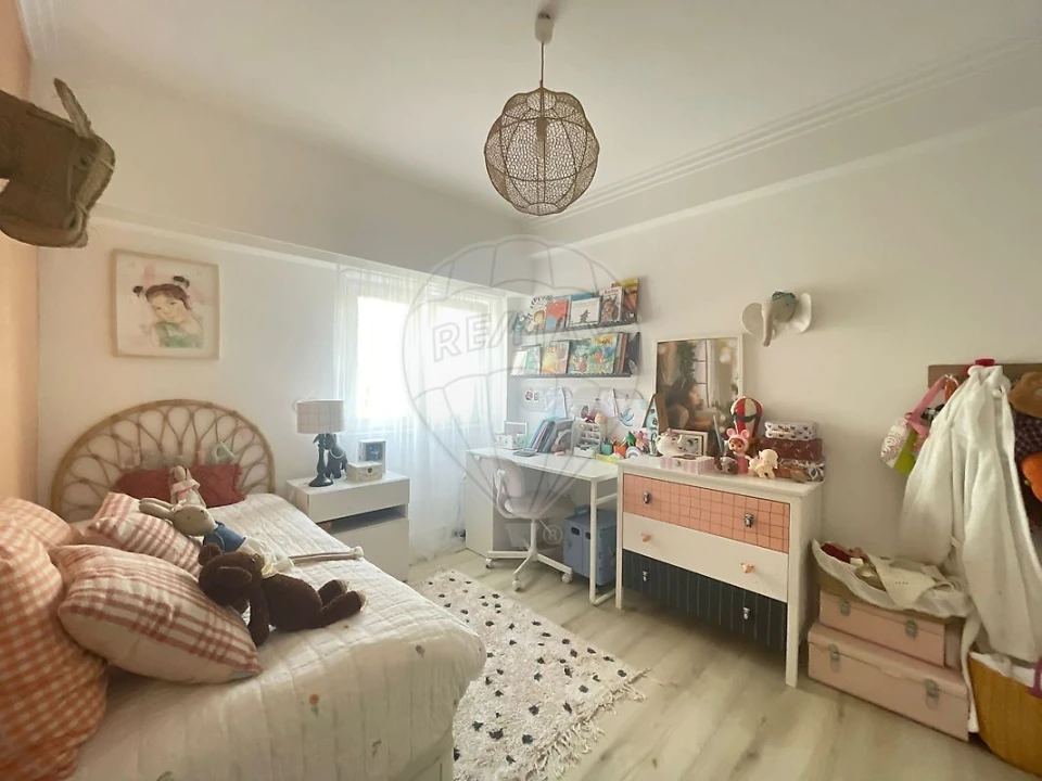 Apartamento T3 para Venda em Carnaxide e Queijas Foto 22