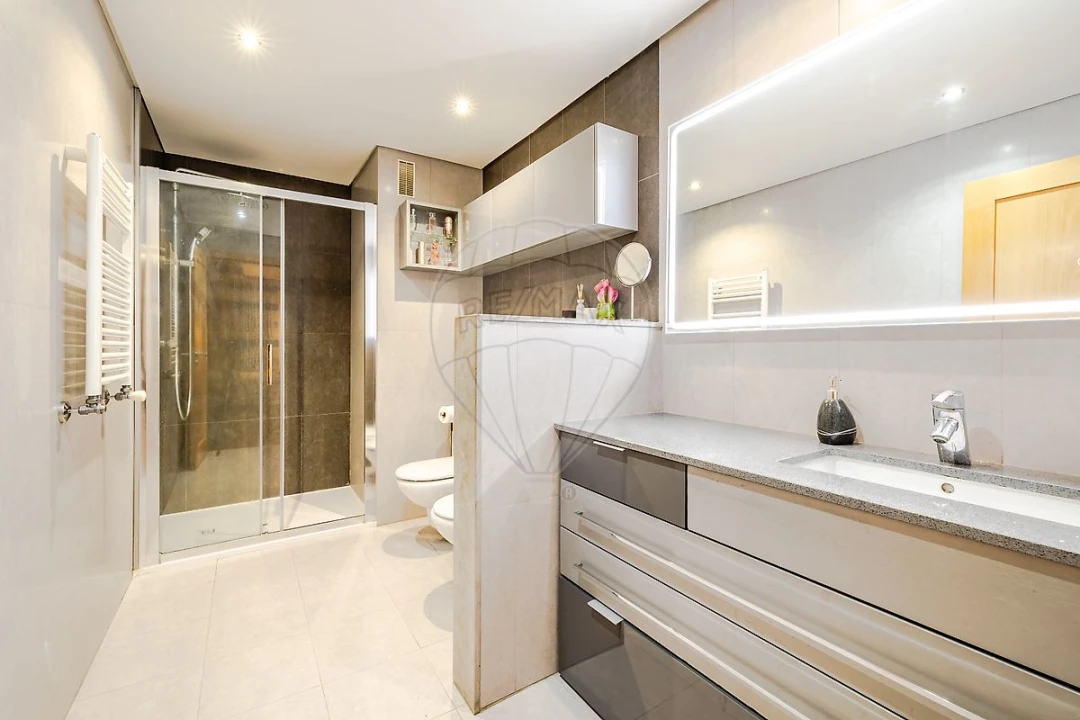 Apartamento T4 para Venda em Alverca do Ribatejo e Sobralinho Foto 27