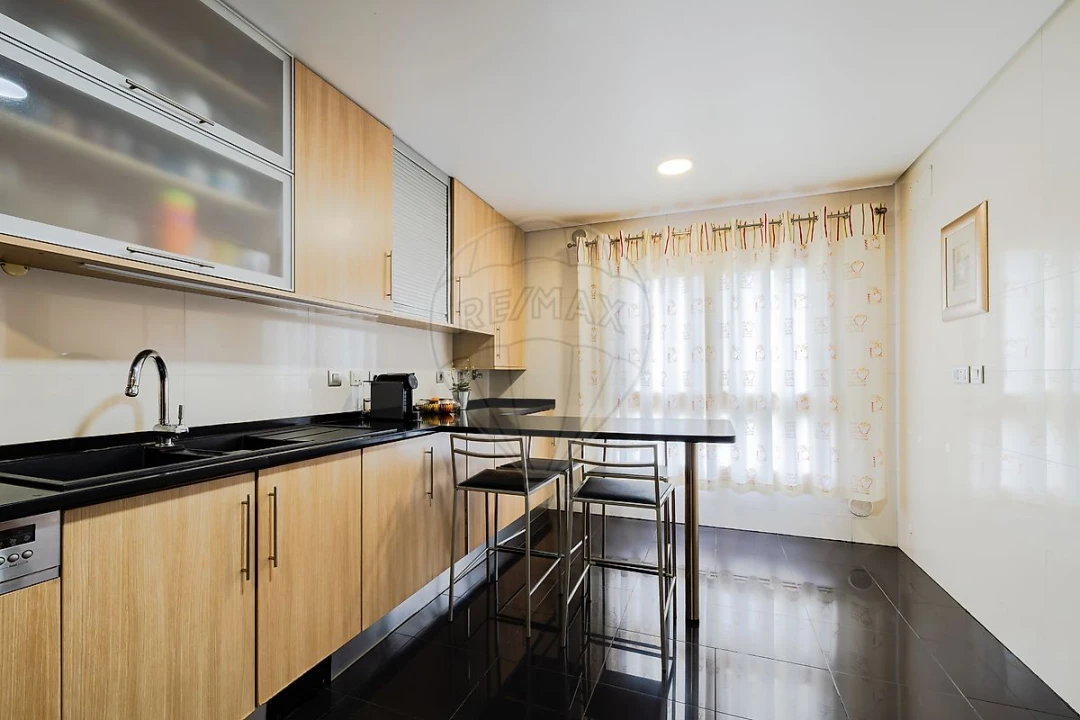 Apartamento T4 para Venda em Alverca do Ribatejo e Sobralinho Foto 16