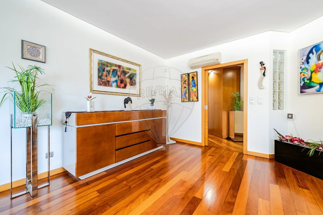 Apartamento T4 para Venda em Alverca do Ribatejo e Sobralinho Foto 10