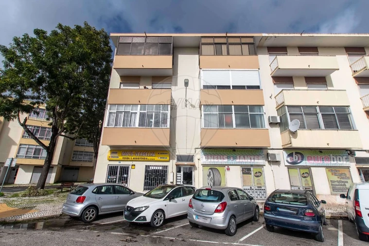 Apartamento T2 para Venda em Alverca do Ribatejo e Sobralinho Foto 22