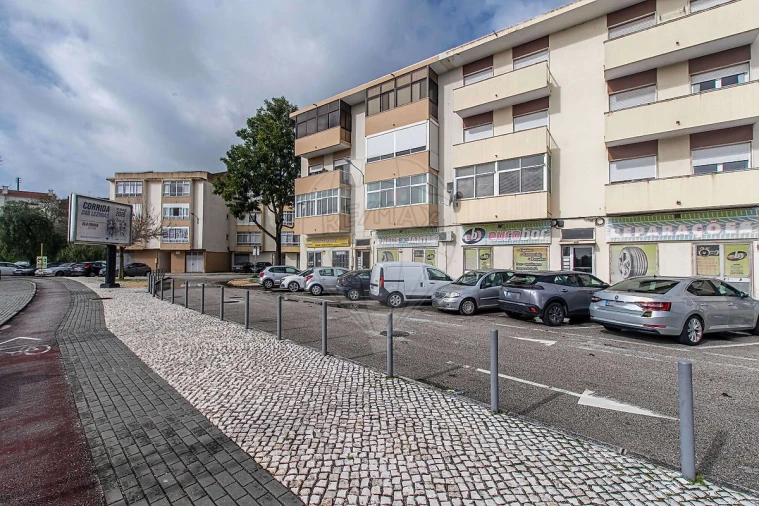 Apartamento T2 para Venda em Alverca do Ribatejo e Sobralinho