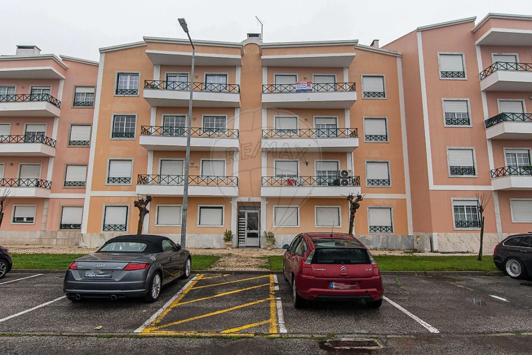 Apartamento T3 para Venda em Samora Correia Foto 3