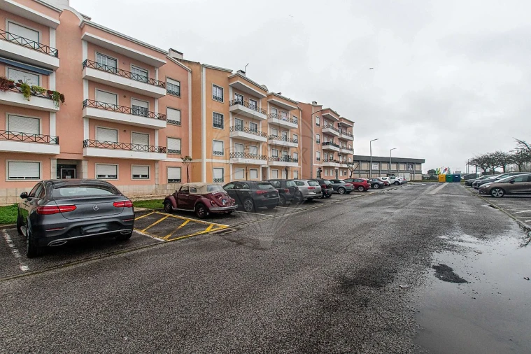 Apartamento T3 para Venda em Samora Correia Foto 4