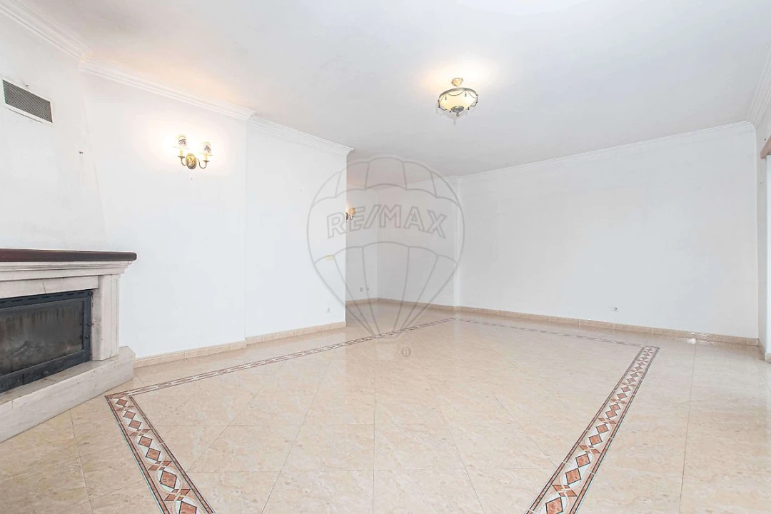 Apartamento T3 para Venda em Samora Correia Foto 23