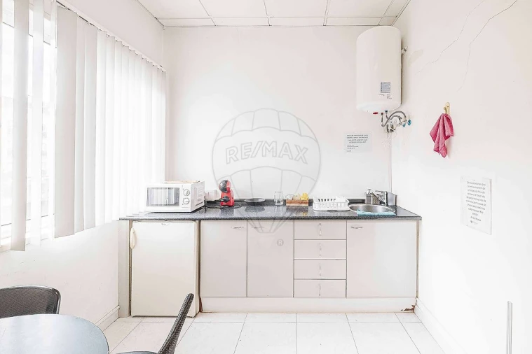 Loja para Venda em Rio de Mouro Foto 11