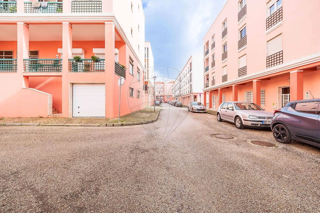 Loja para Venda em Rio de Mouro Foto 30