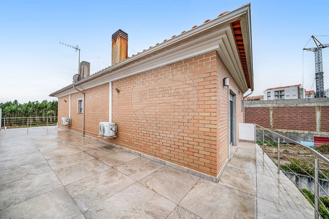 Moradia T3 para Venda em Oliveira do Bairro Foto 13