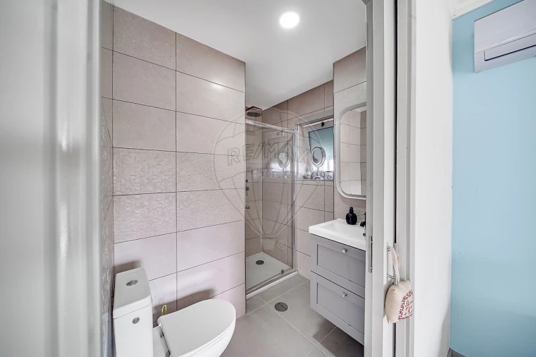 Moradia T3 para Venda em Oliveira do Bairro Foto 9