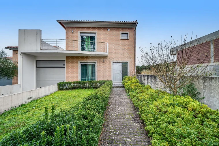 Moradia T3 para Venda em Oliveira do Bairro Foto 29