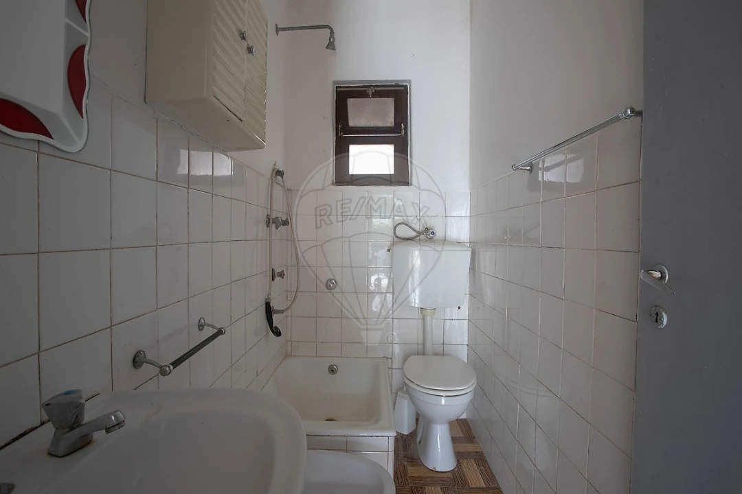 Moradia T2 para Venda em Benedita Foto 10