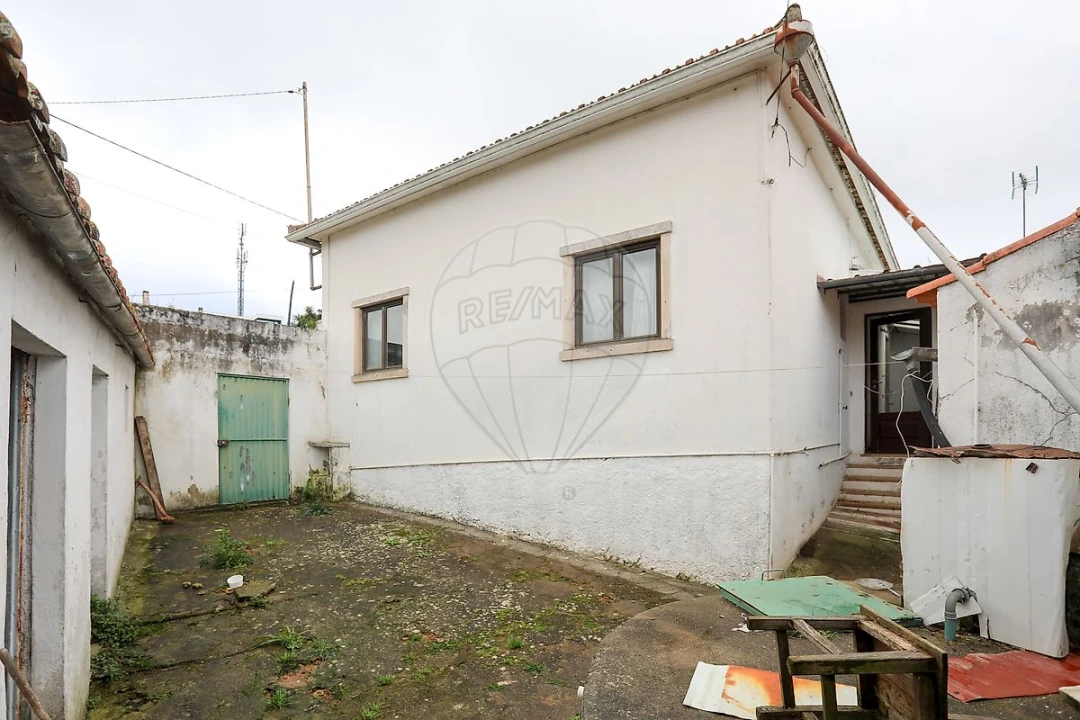 Moradia T2 para Venda em Benedita Foto 26