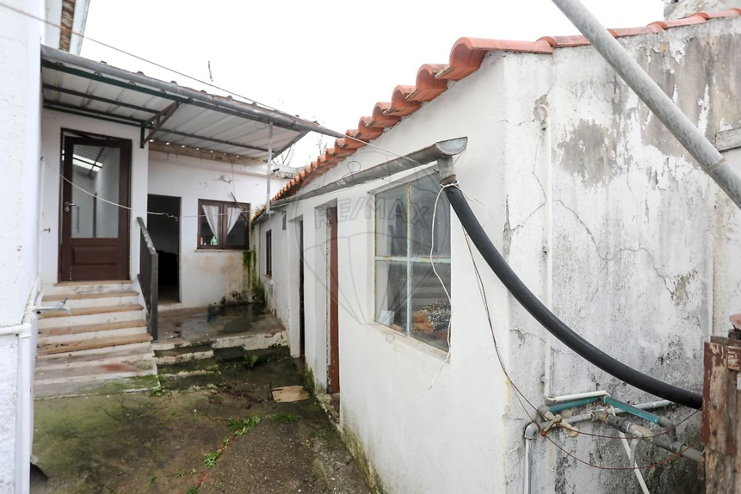 Moradia T2 para Venda em Benedita Foto 30