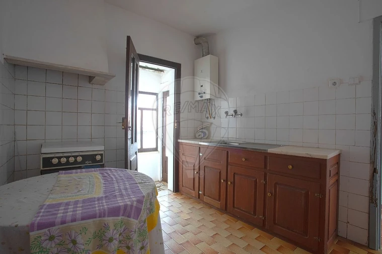 Moradia T2 para Venda em Benedita Foto 12