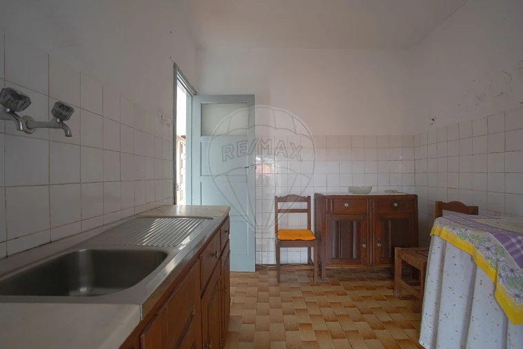 Moradia T2 para Venda em Benedita Foto 14