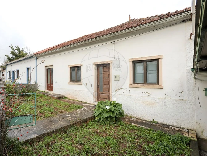 Moradia T2 para Venda em Benedita