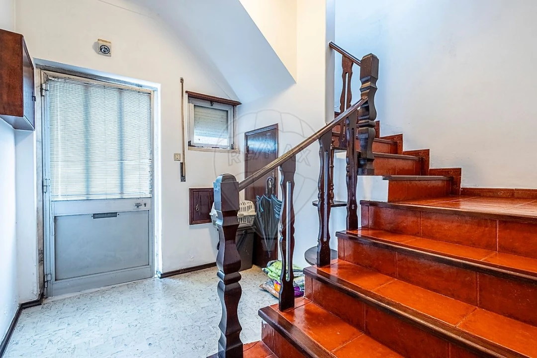 Moradia T2 para Venda em Vila Nova da Rainha Foto 7