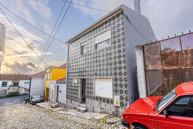 Moradia T2 para Venda em Vila Nova da Rainha Foto 3