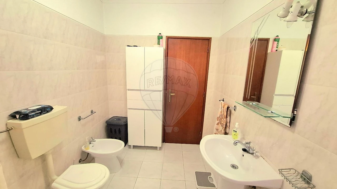 Apartamento T3 para Venda em Sines Foto 1