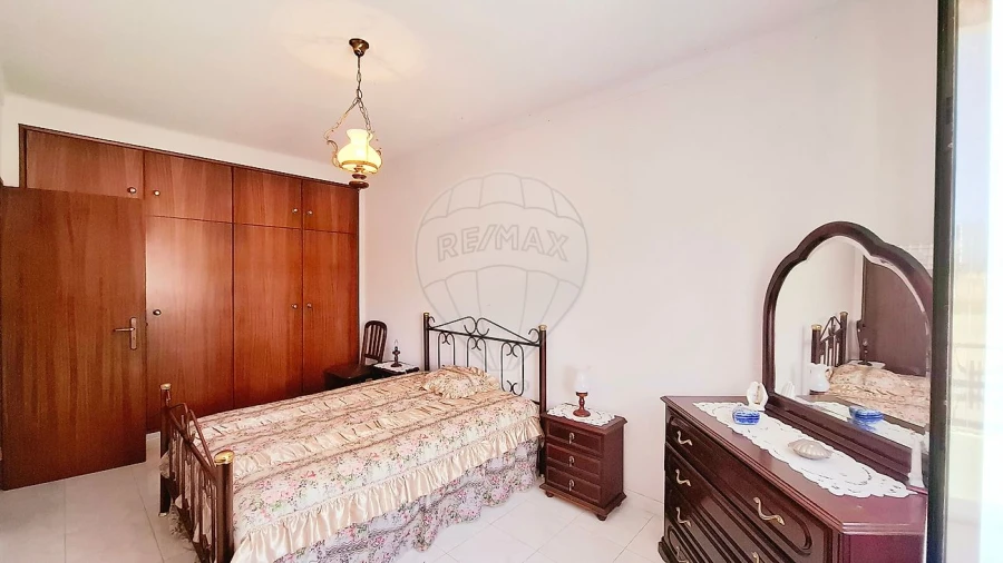Apartamento T3 para Venda em Sines Foto 7