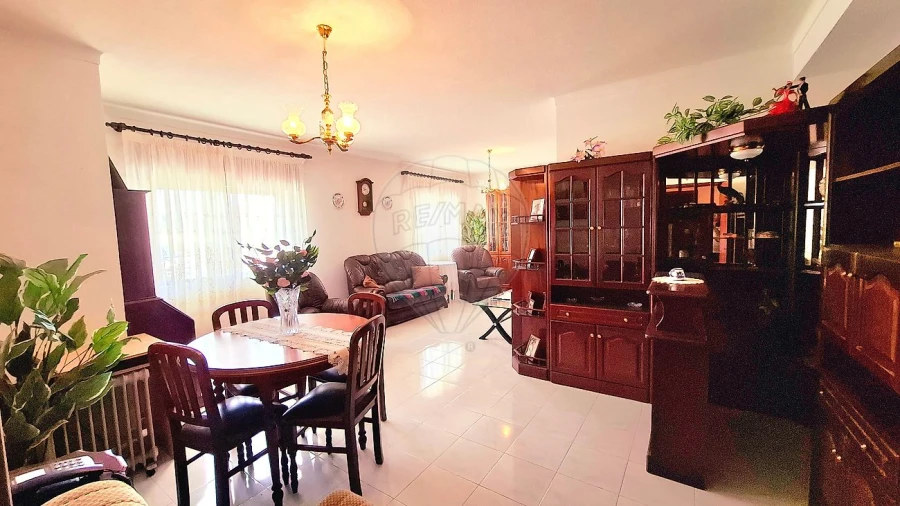 Apartamento T3 para Venda em Sines Foto 11