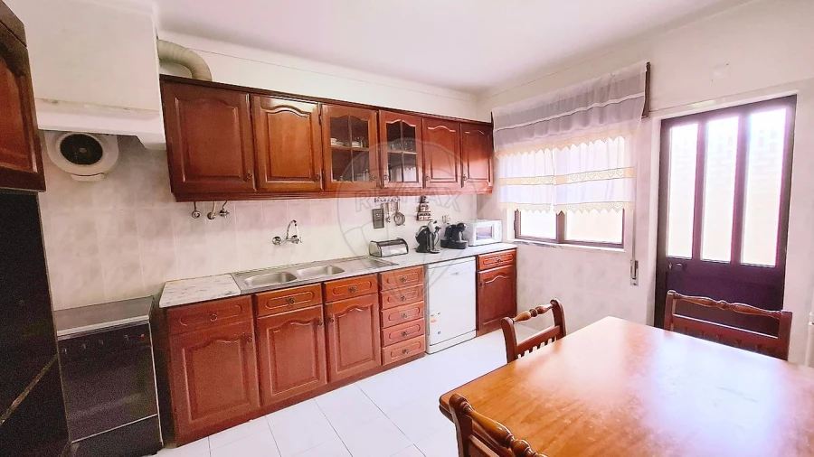 Apartamento T3 para Venda em Sines Foto 20