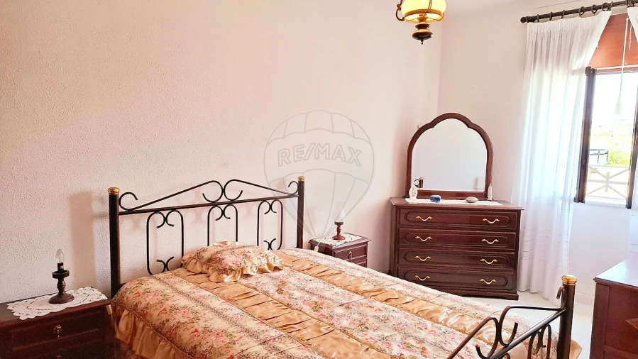 Apartamento T3 para Venda em Sines Foto 6