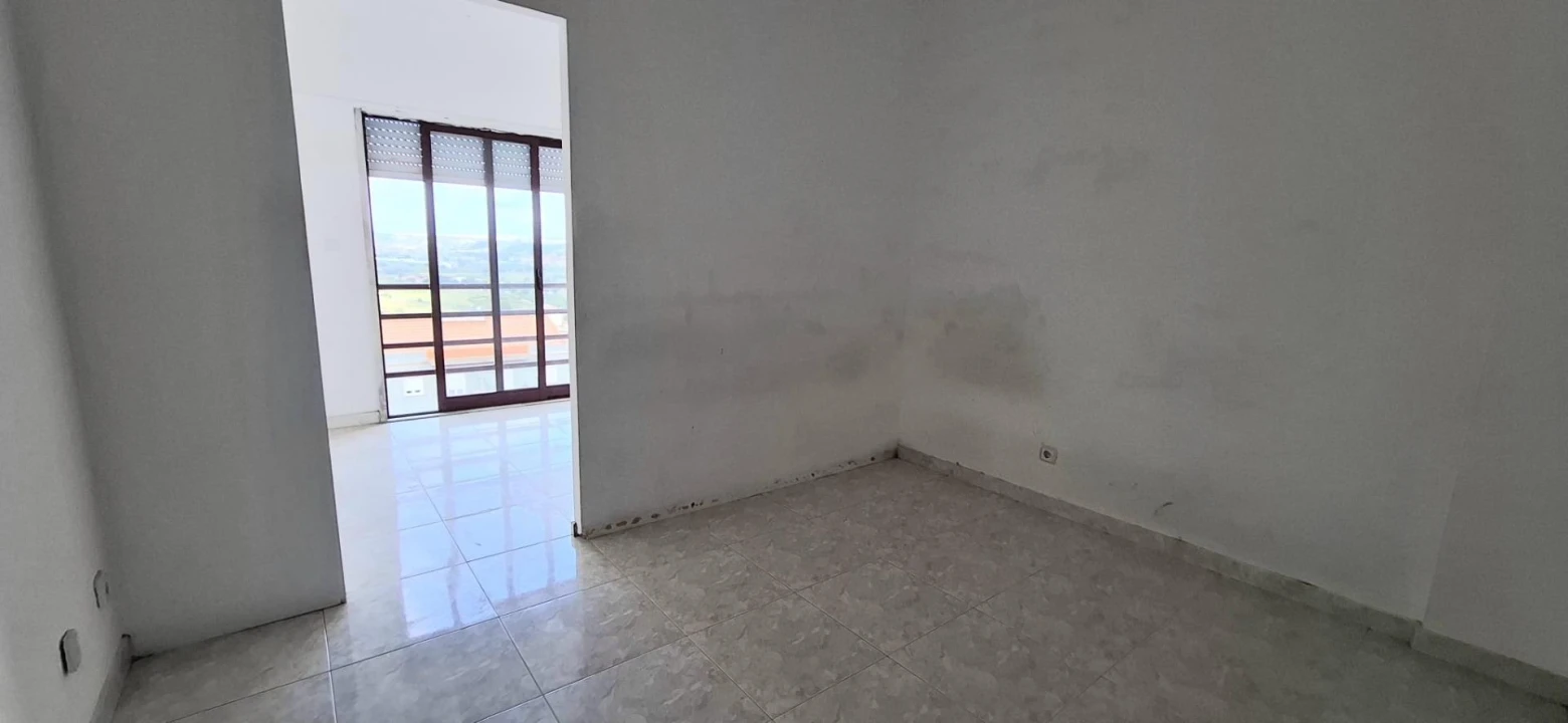 Apartamento T2 para Venda em Encosta do Sol Foto 3