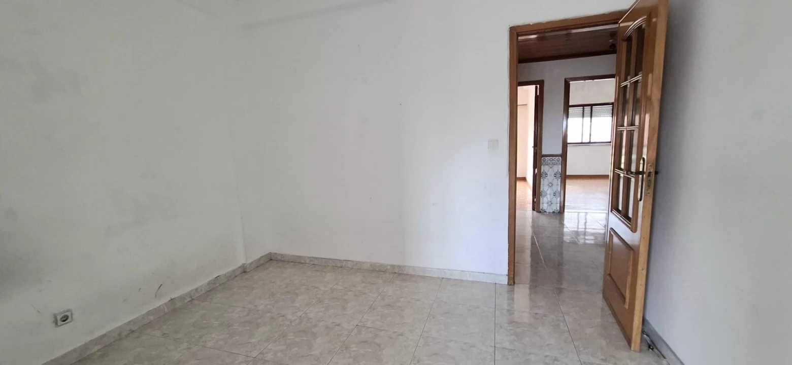 Apartamento T2 para Venda em Encosta do Sol Foto 4
