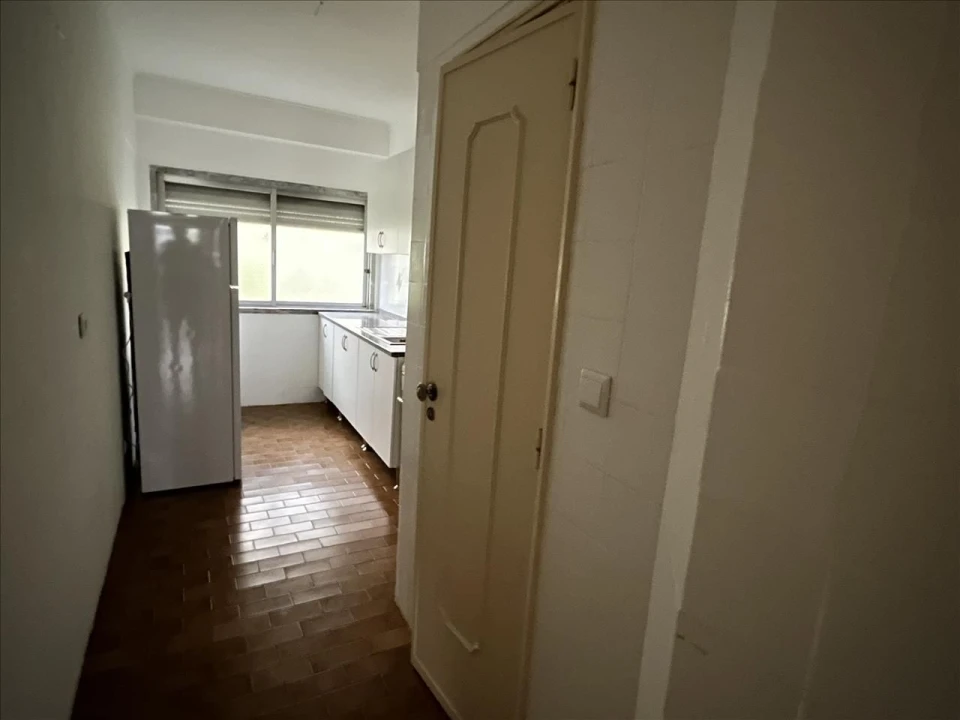 Apartamento T2 para Venda em Agualva e Mira-Sintra Foto 9