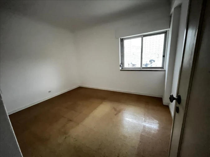 Apartamento T2 para Venda em Agualva e Mira-Sintra Foto 6