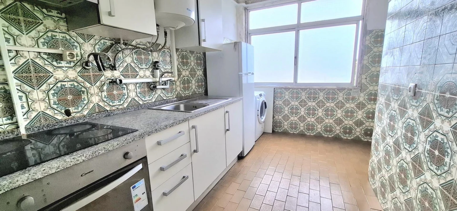 Apartamento T3 para Venda em Agualva e Mira-Sintra Foto 3