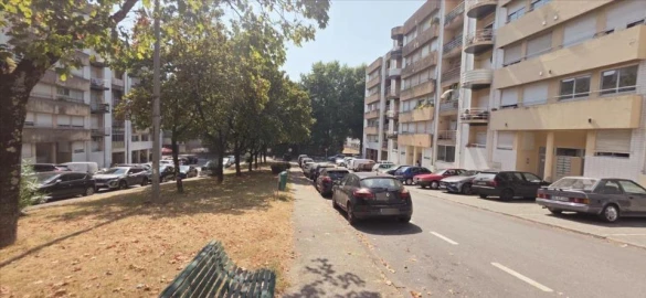 Apartamento T3 para Venda em Caldelas