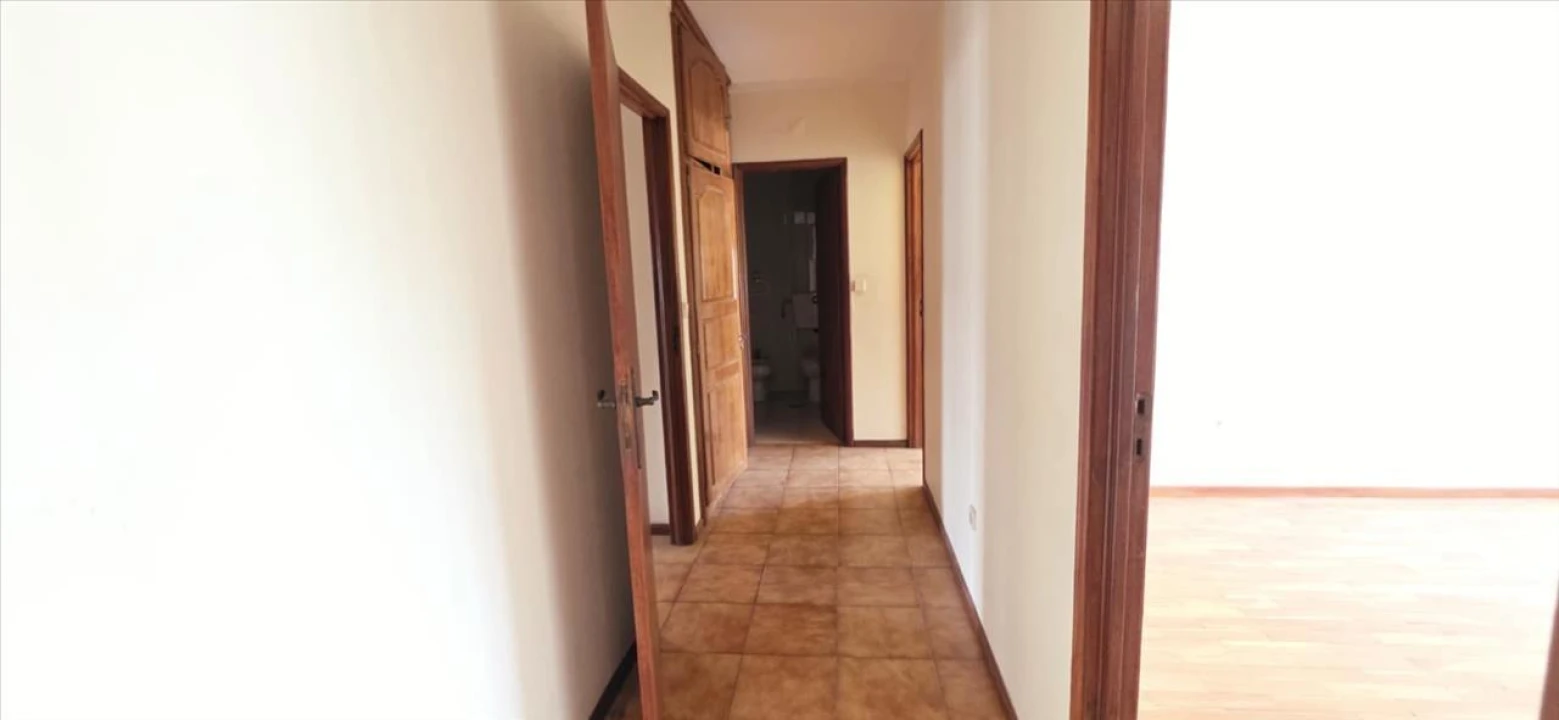 Apartamento T3 para Venda em Caldelas Foto 7
